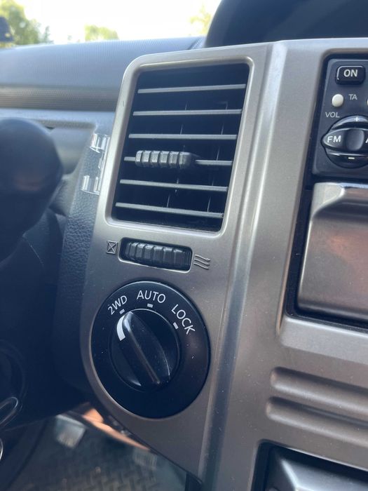 Nissan X-trail, 2.2 куб., 4х4