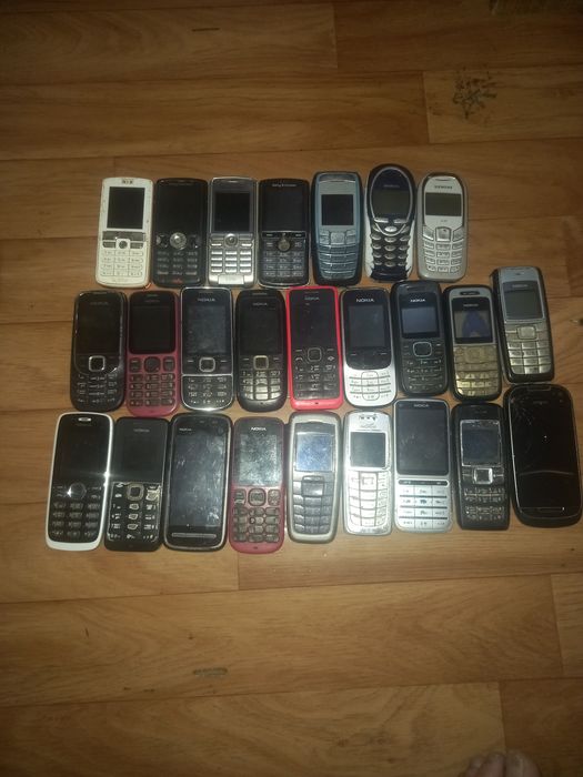 Продаю телефоны нокиа орегенал