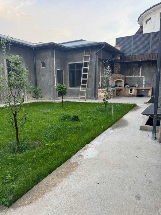 Продаётся двухэтажный дом в стиле хай-тек (6 соток).