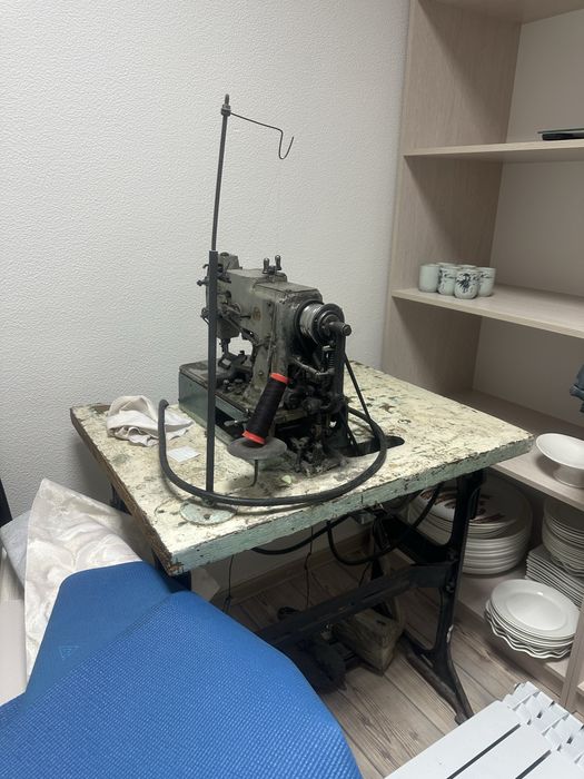 Продам швейные машины и петельная