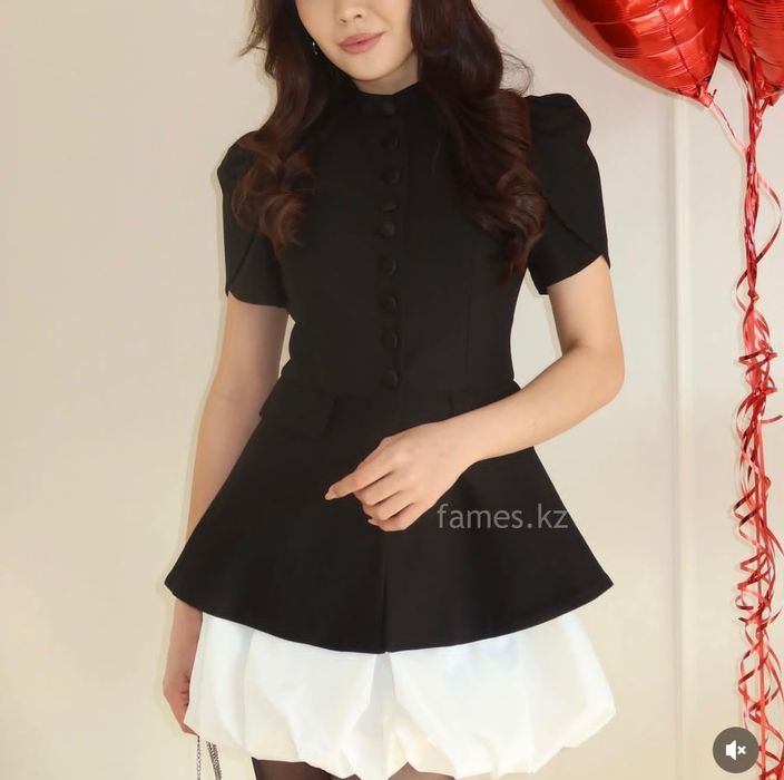 Жаңа киімдер өз бағасНан екі есе арзан бағаға сатылады!