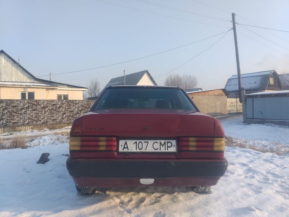 Мерседес 190.      1991 год