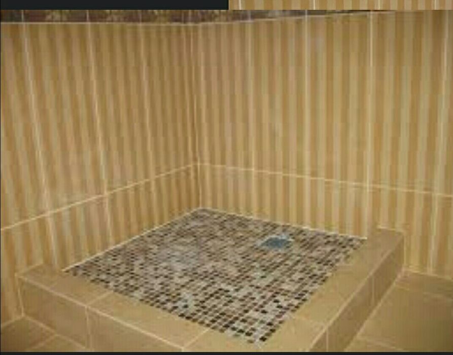 Опытный кафельщик