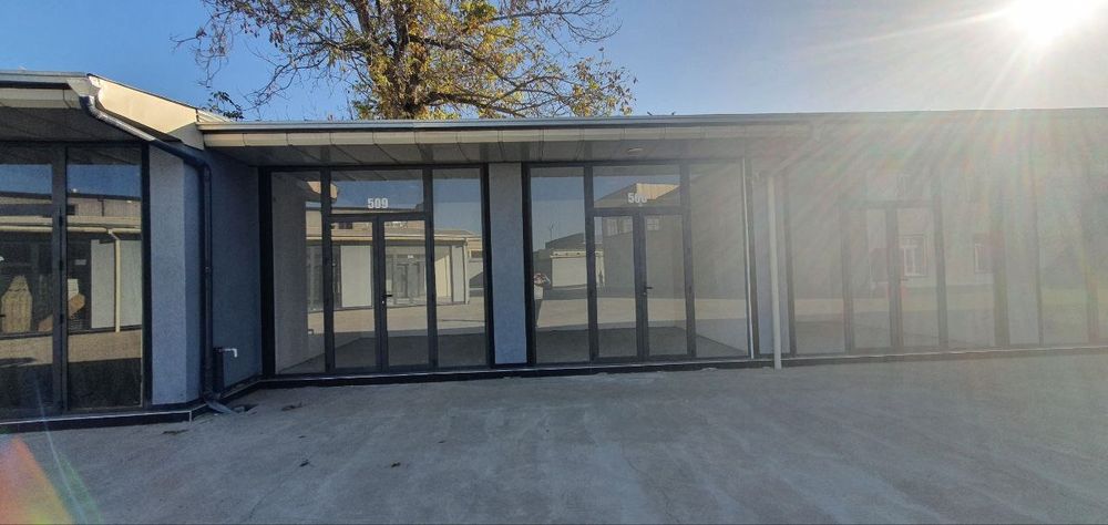 Оксарой савдо мажмуасидан 509 дукон сотилади! Кадастри бор!!