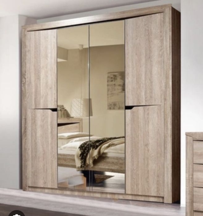 Продается спальный гарнитур