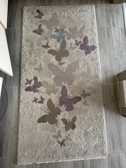 Covor crem cu fluturi 80x150cm