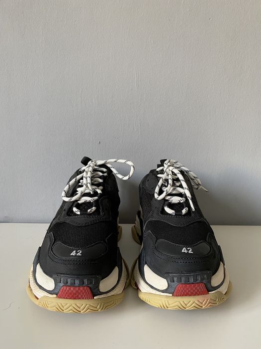 WTS Balenciaga Triple S Bred size 42