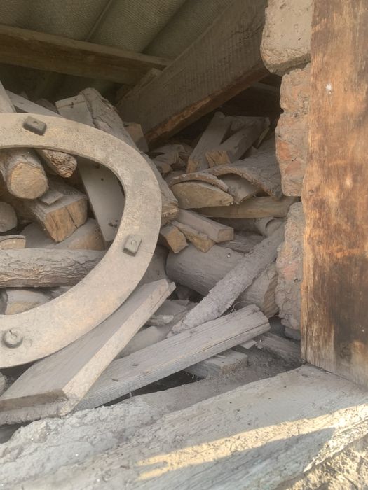 Продам дрова  пиленые  половина рубленые!