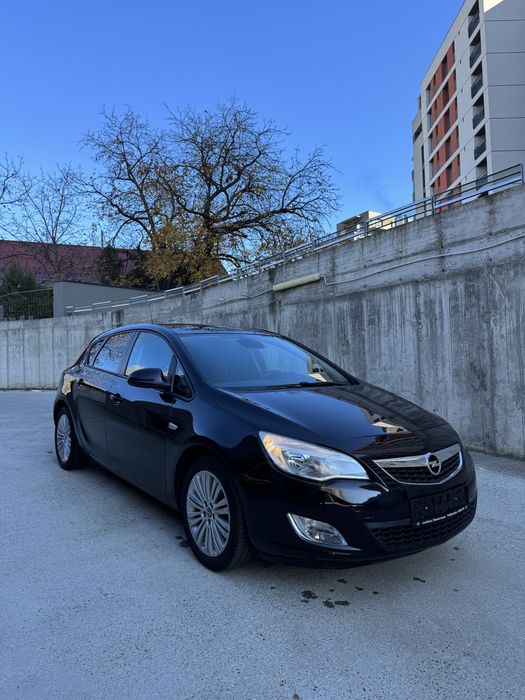 Opel Astra J 2011, 122.000 km