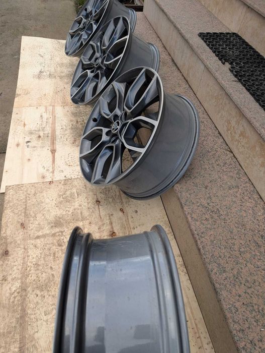 Jante GOALE ORIGINALE Skoda Kodiaq Karoq Kamiq Crater R19