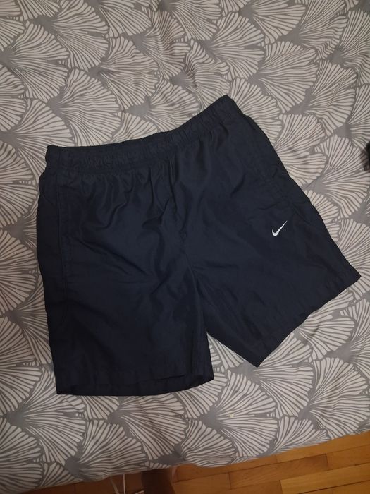 Pantaloni nike scurti albastru inchis/negru plaja