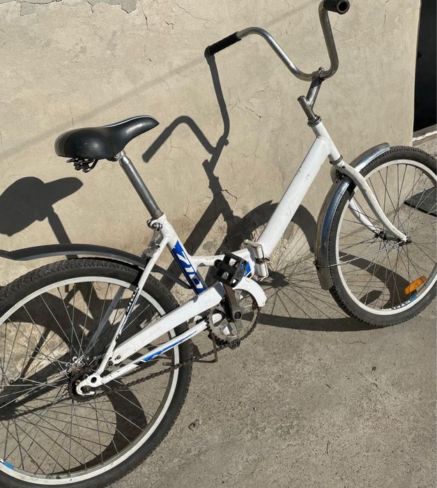 Продам велосипед Stels 710 белого цвета