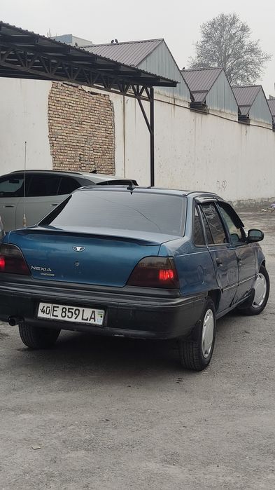 Nexiya 1 srochni sotiladi