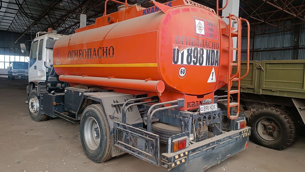 Ёнилғи ташувчи автоцистерна (бензовоз)