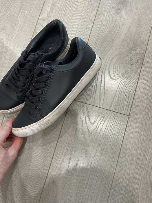 Tommy Hilfiger - 38 номер