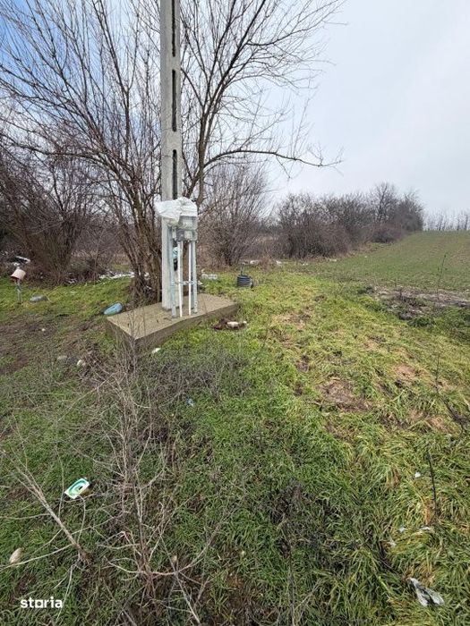 Teren de 6700mp, la intrarea in Filiasi ,la 50m de str. Racoteanu