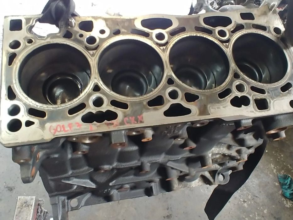 bloc motor 1.6 tdi cxx audi a3 8v vw golf 7 seat leon skoda octavia 3  04l023a