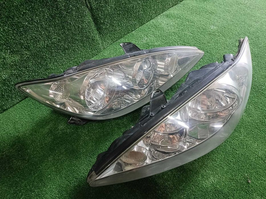 Оригинальные передние фары от Totota Camry 35. Араб