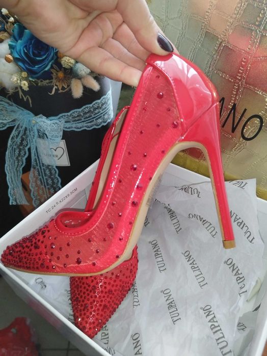 Pantofi stiletto rosii