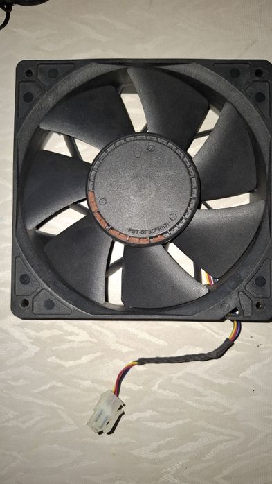 Вентилятор кулер на ватсмайнер