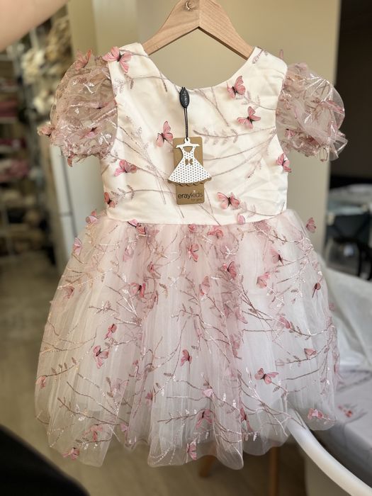 Нежное Нарядное платье для девочки 5 лет