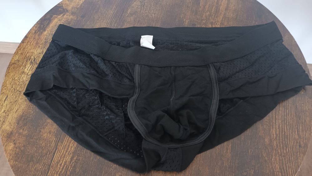 Vând boxeri /sorturi de plaja  pt bărbati