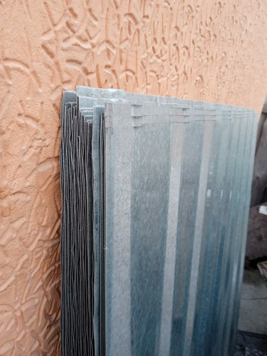 Продам профлисты прочные Кармет новые