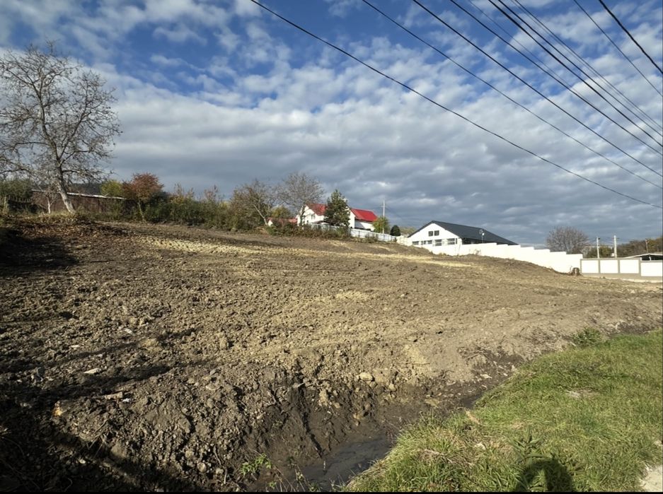 Teren intravilan de vanzare-3174 mp in Targu Neamt