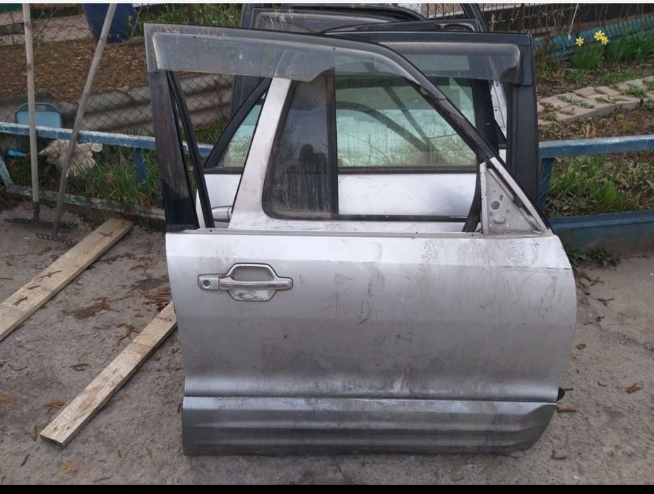 Mitsubishi pajero 99-06 год бегемот двери был оригинал