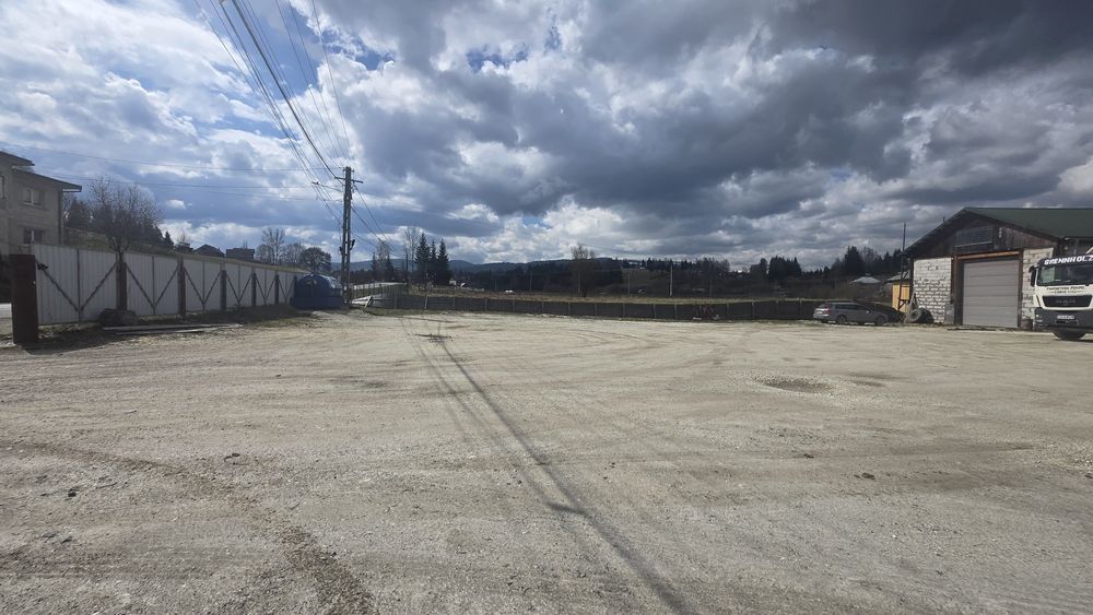 Teren+hala centru Panaci