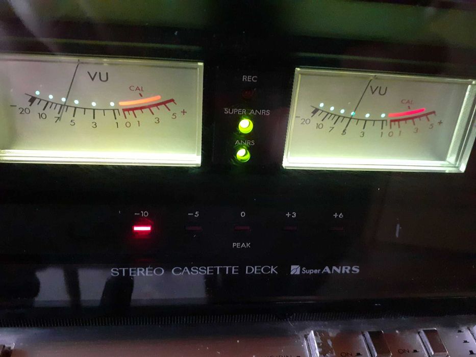Топ модел дек JVC KD- S201Е- К7-USA model-Японска супер качествена машина.