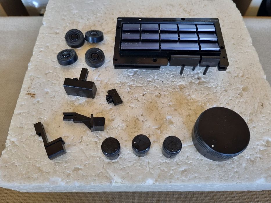 Set Butoane Amp Onkyo. Pt ax tesit 6 mm. Impecabile.
