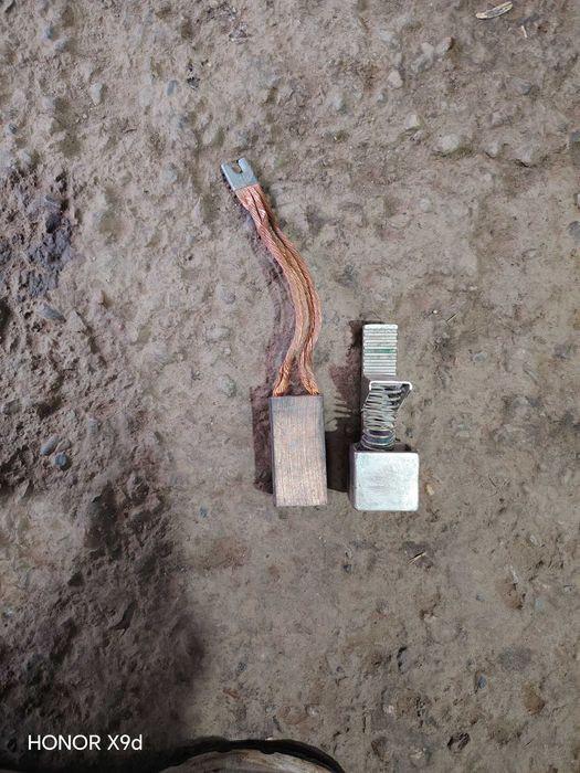 Меднографитовые щетки