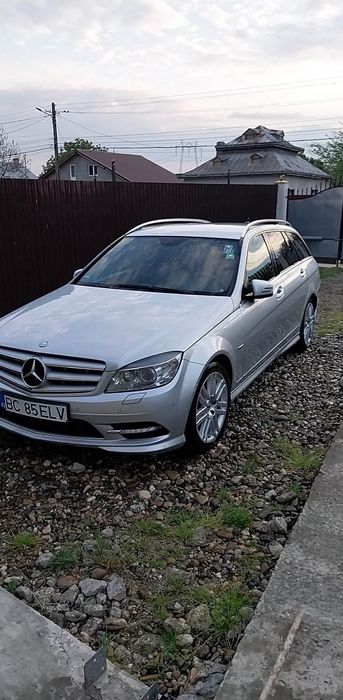 Vand Mercedes c 250 ,an 2011