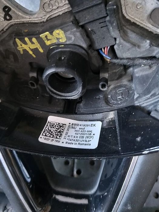 Volan piele in 3 spite cu comenzi si padele audi a4 b9 8w 8w0419091ek