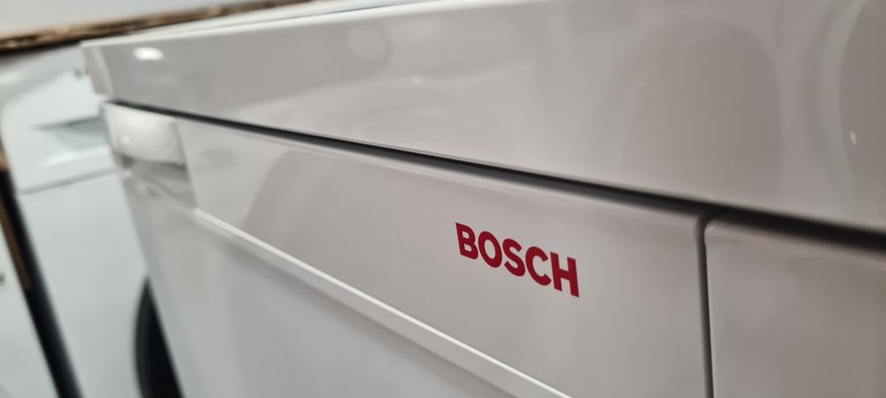 Малък хладилник с камера Bosch A+ 50см ширина