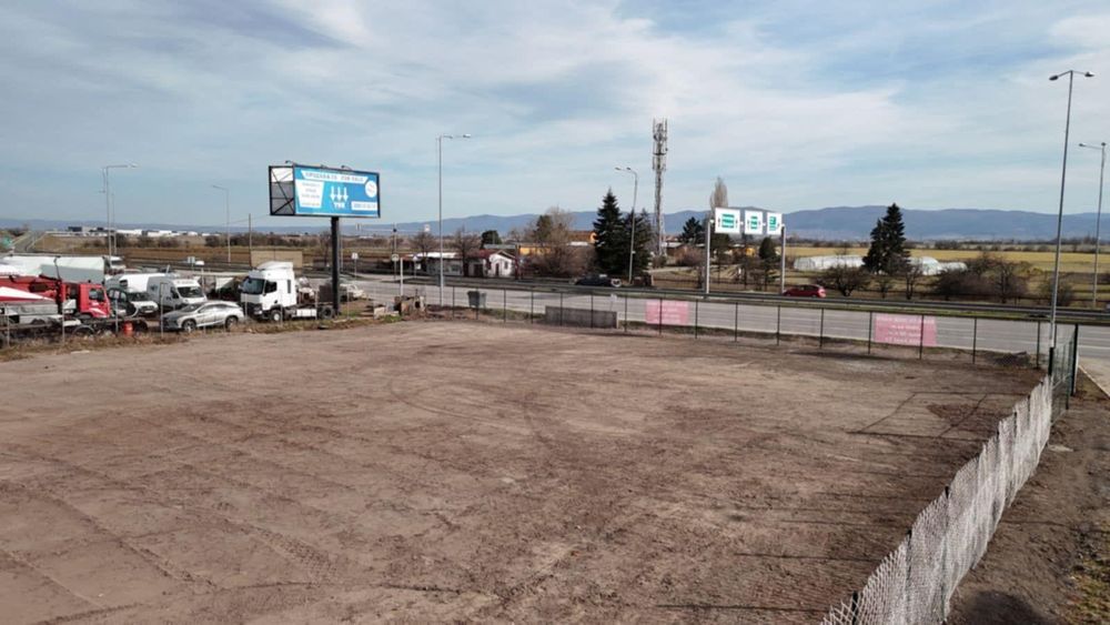 Продава се Парцел в София, Враждебна - 6906 кв.м за 247 €/кв.м - Снимка #1