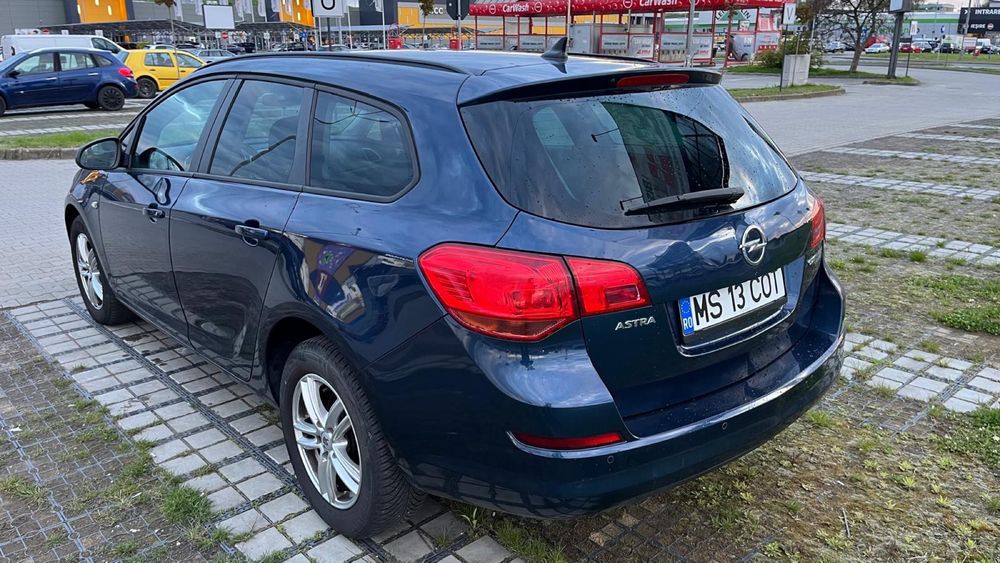 Opel Astra J Sports Tourer  1.7 CDTI - 2011 - Recent inmatriculat !
