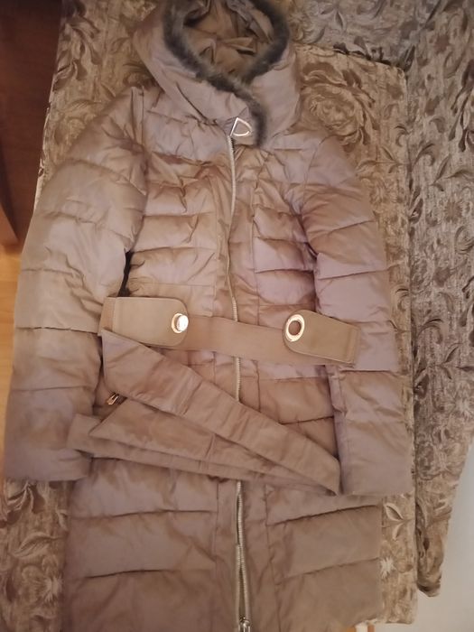 Продам зимние куртки