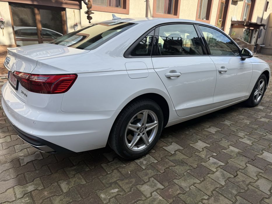 Audi A4 /2021/2.0diesel /led/Distronic /Navi