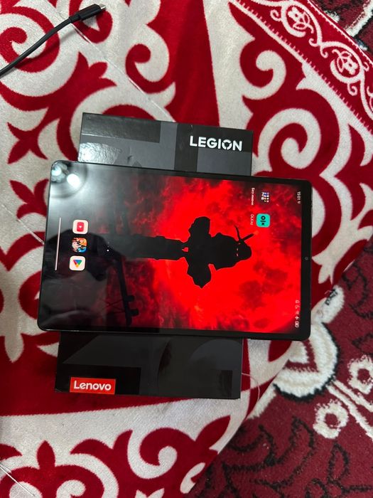Lenovo Legion y700