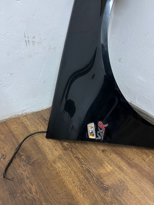 Aripa dreapta fata Opel Insignia A Facelift 2012-2016 negru semnalizar