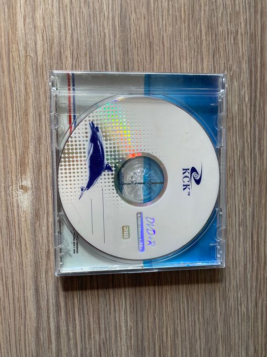 Продаю CD-DVD диски по 100тг каждый