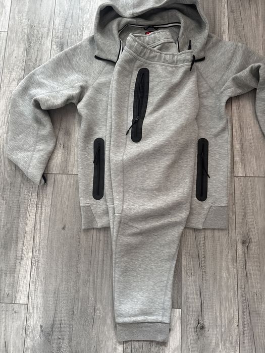Nike tech fleece S