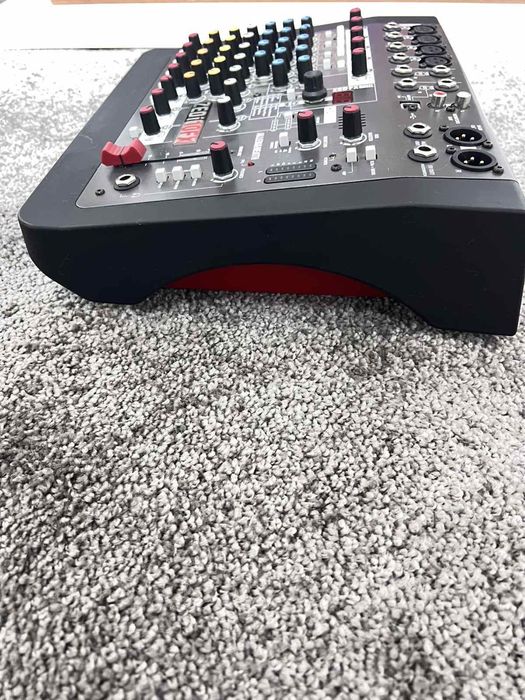 Allen & Heath ZEDi-10FX Смесителен пулт