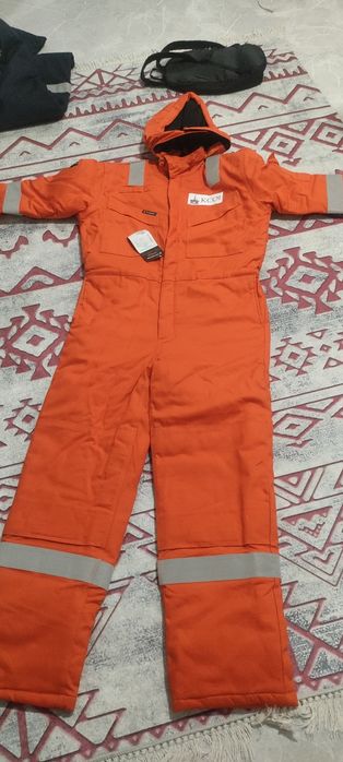 Продам комбинезон