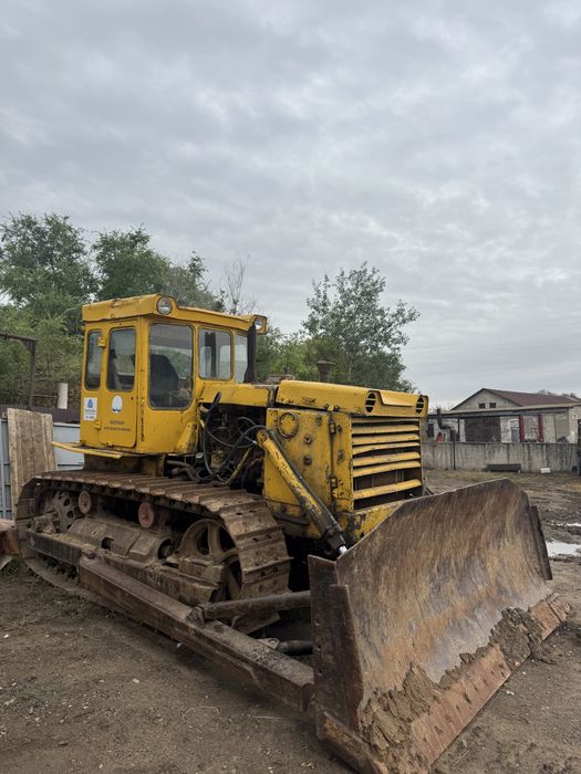 Продам бульдозер
