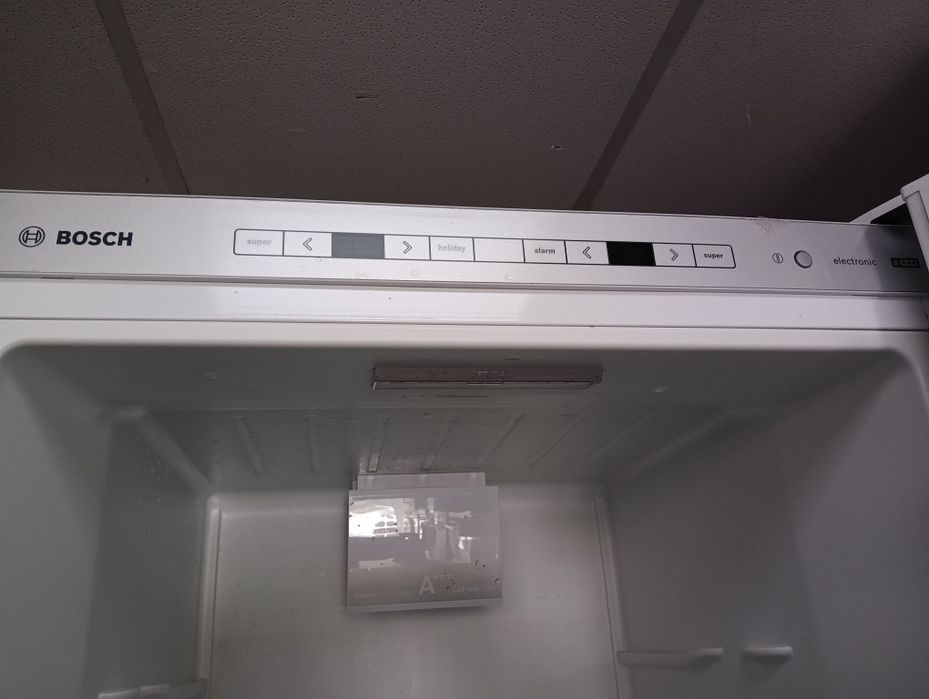 Комбиниран хладилник с фризер Бош Bosch с две години гаранция!