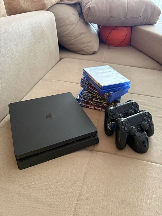 Продам Sony Playstation4