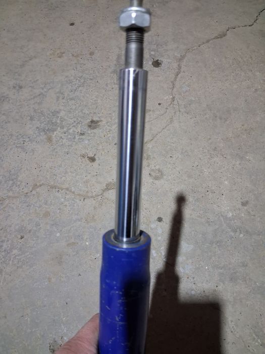 Продаю патроны для стойки